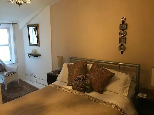 The Anchorage Your In Idyllic *