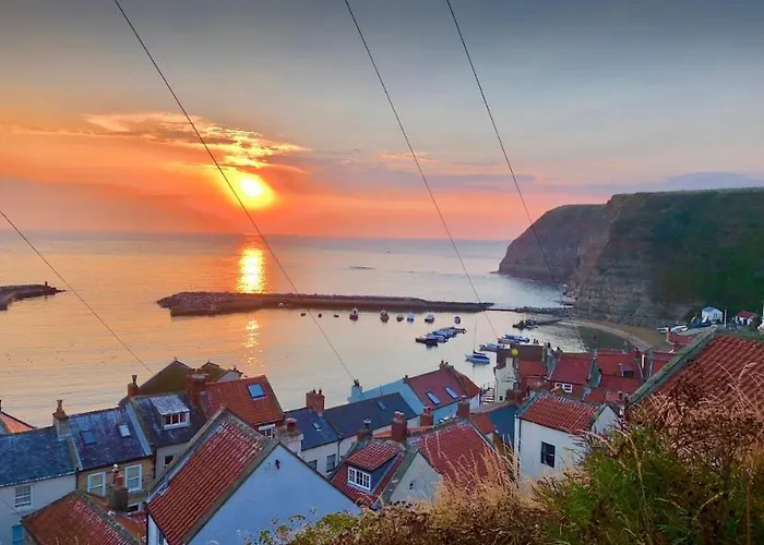 Holiday home The Anchorage Your In Idyllic *