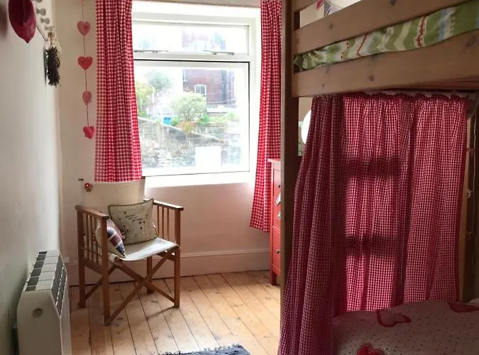 Holiday home The Anchorage Your In Idyllic *